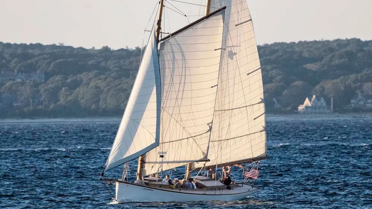 valora-at-sail-hero